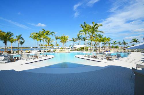 Naples Reserve Pool